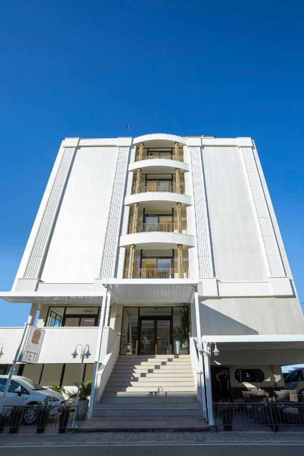 Hotel Teti 벨레지아아지마리나 외부 사진